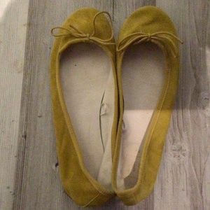 Gap suede flats size 7.5
